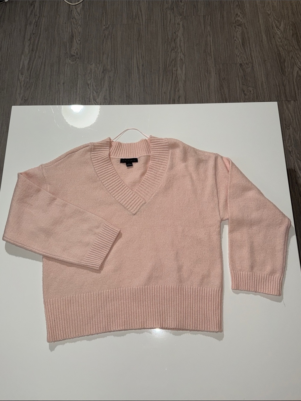 Sanctuary Soft Pink V‑Neck Sweater Size L